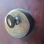 Cheie blocata in butuc usa metalica