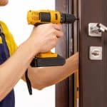 Reparatii Butuc Usa Metalica